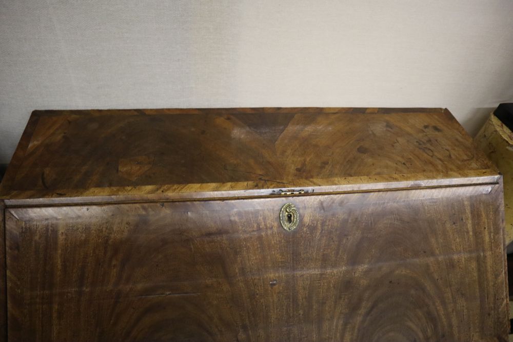 A George III mahogany bureau, width 107cm, depth 54cm, height 108cm